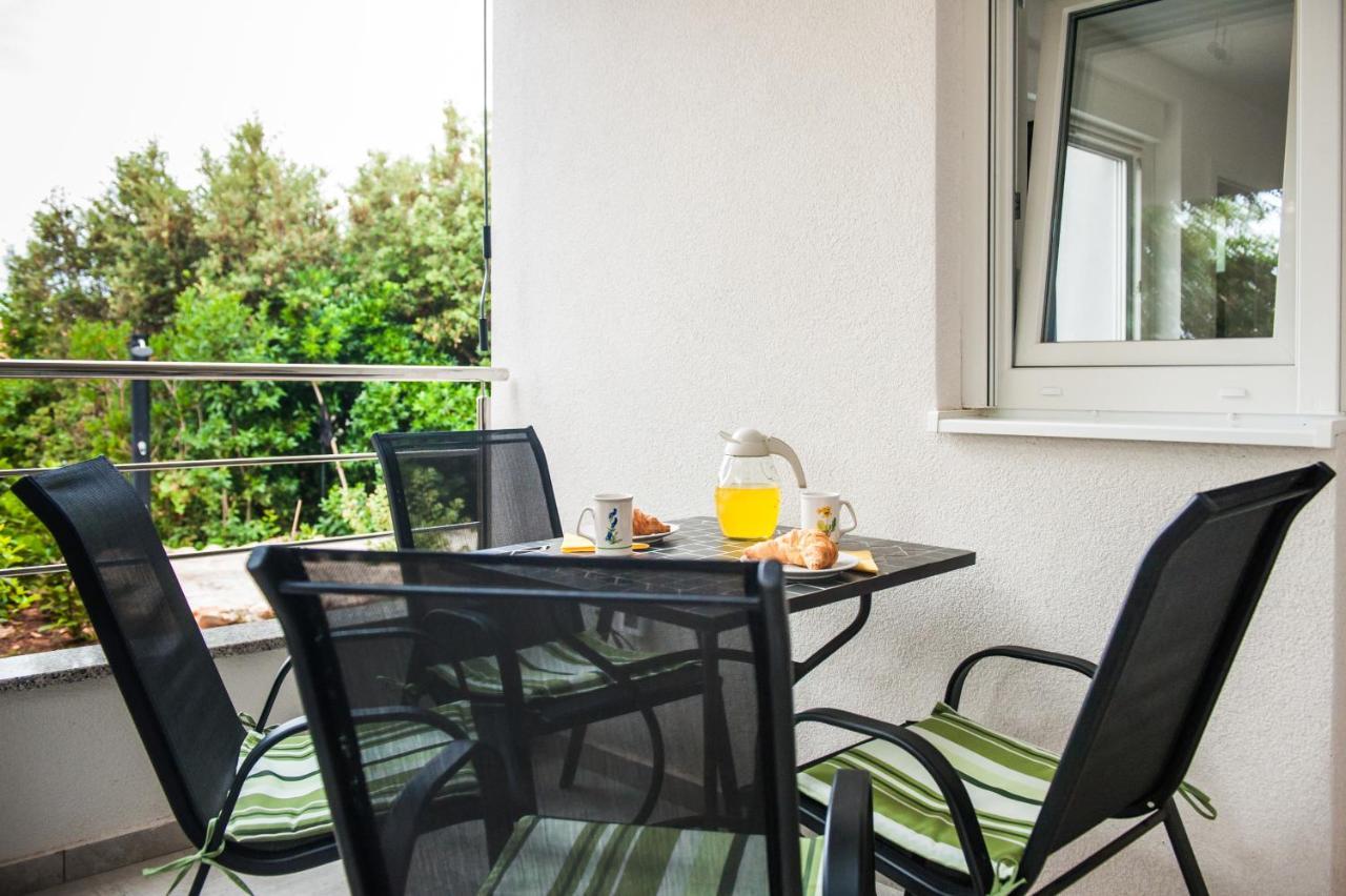 Apartments Jedro Petrčane Kültér fotó